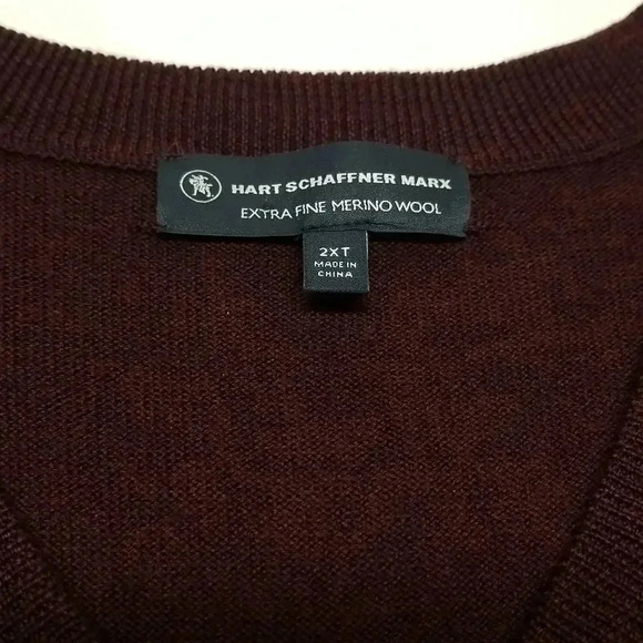 {Hart Schaffner Marx} Extra Fine Merino Wool Vest in Burgundy - Picture 6 of 11